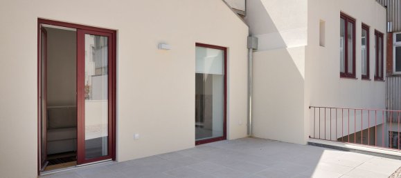 613m² Building in Porto, Portugal No. 78676 39