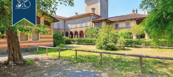 8 bedrooms Villa in Paderno Franciacorta, Italy No. 329311 16