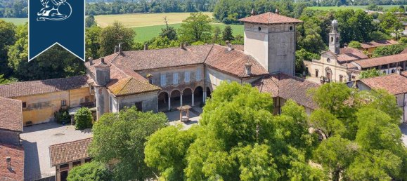 8 bedrooms Villa in Paderno Franciacorta, Italy No. 329311 17