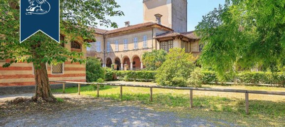8 bedrooms Villa in Paderno Franciacorta, Italy No. 329311 23