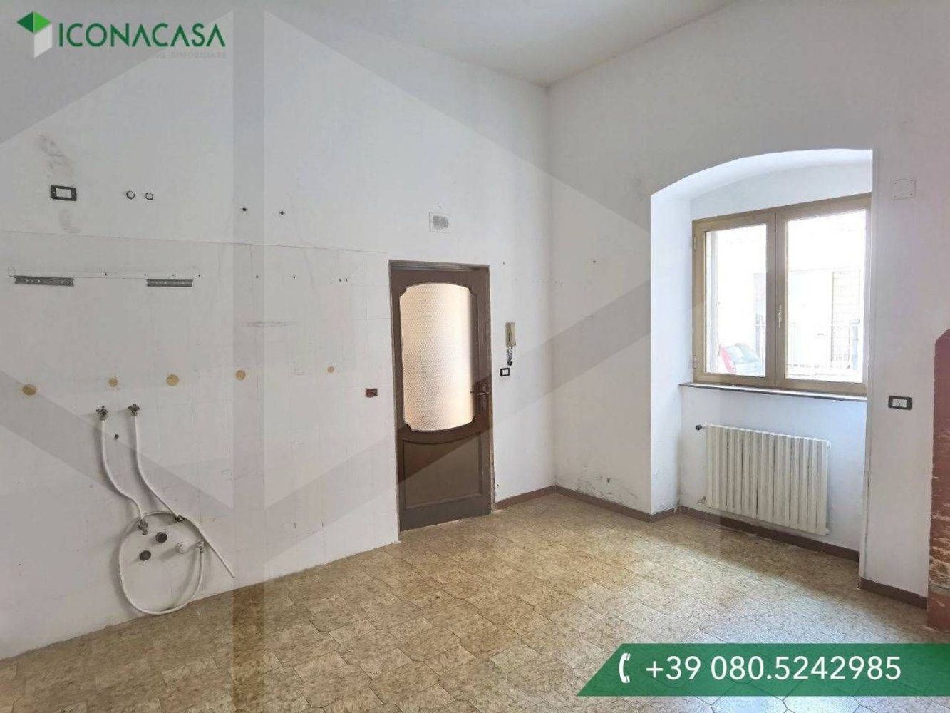 4 rooms House in Bitritto, Italy No. 32406