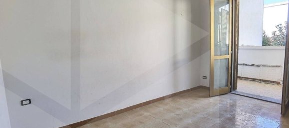 4 rooms House in Bitritto, Italy No. 32406 3