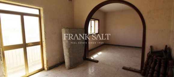  House in Bormla, Malta No. 2399 2