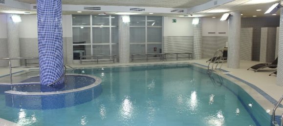 2 bedrooms Penthouse in Estepona, Spain No. 20229 6