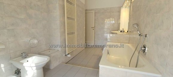 5 bedrooms Apartment in Florence, Italy No. 371269 17