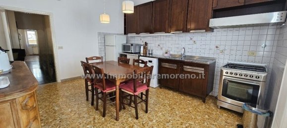 5 bedrooms Apartment in Florence, Italy No. 371269 2