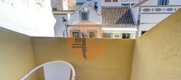 Edificio en Vila Real de Santo Antonio, Portugal 180 m² No. 130235 11