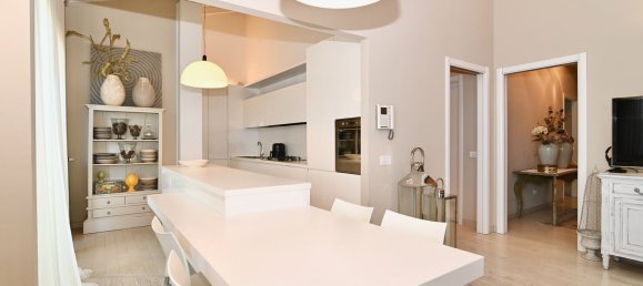 Пентхаус с 3 спальнями в Парабьяго, Италия № 336895 15