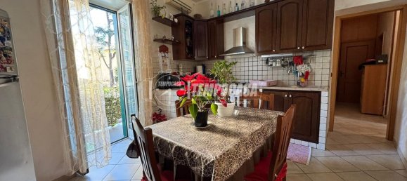 2 rooms Apartment in Naples, Italy No. 75486 13