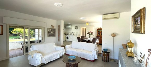 4 bedrooms Villa in Estepona, Spain No. 140102 48