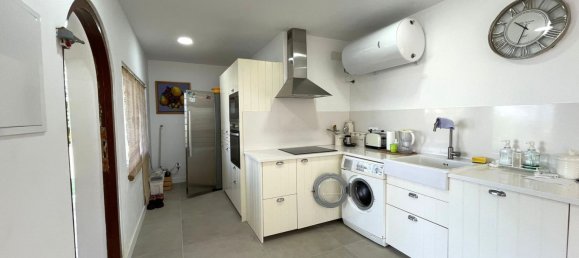 4 bedrooms Villa in Estepona, Spain No. 140102 7