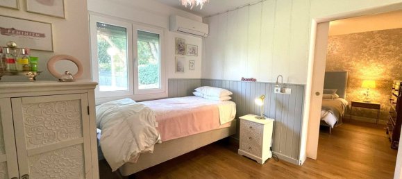 4 bedrooms Villa in Estepona, Spain No. 140102 16