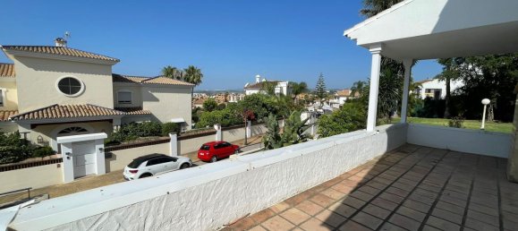 4 bedrooms Villa in Estepona, Spain No. 140102 41
