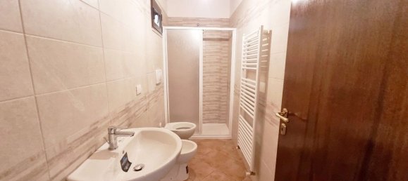 Дом с 4 комнатами в Поджо Бустоне, Италия № 85071 27