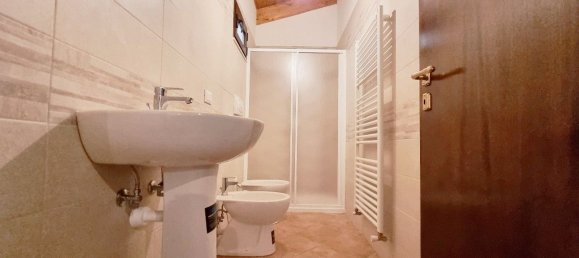 Дом с 4 комнатами в Поджо Бустоне, Италия № 85071 25