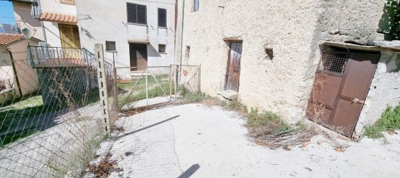 Дом с 4 комнатами в Поджо Бустоне, Италия № 85071 5