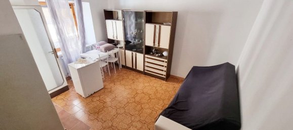 Дом с 4 комнатами в Поджо Бустоне, Италия № 85071 18