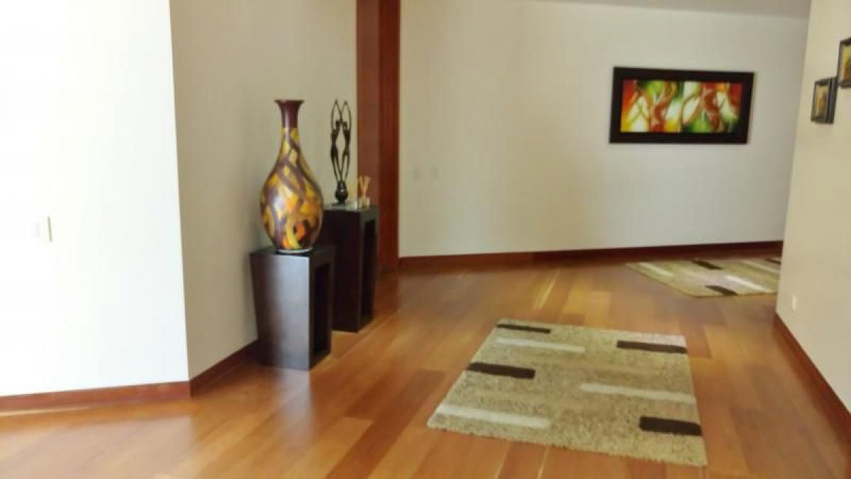 Casa de 3 dormitorios en Bogotá, Colombia No. 10551