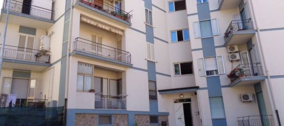 4 bedrooms Apartment in Nuoro, Italy No. 376681 3