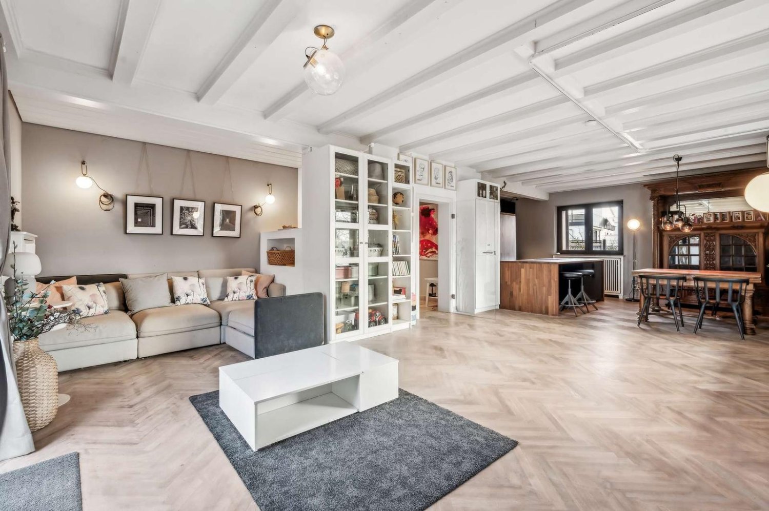 10-Zimmer Stadthaus in Hessen, Germany, Nr. 281063