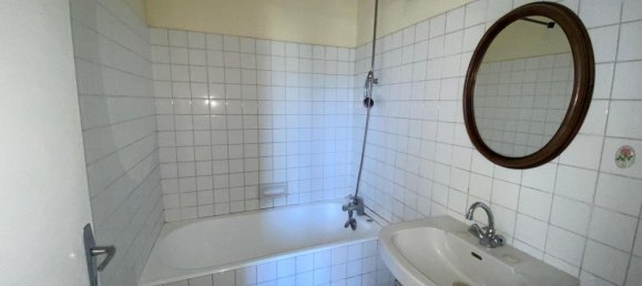 Edificio de 1 dormitorio en Le Blanc, France No. 159377 19