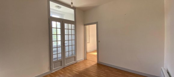 Edificio de 1 dormitorio en Le Blanc, France No. 159377 18