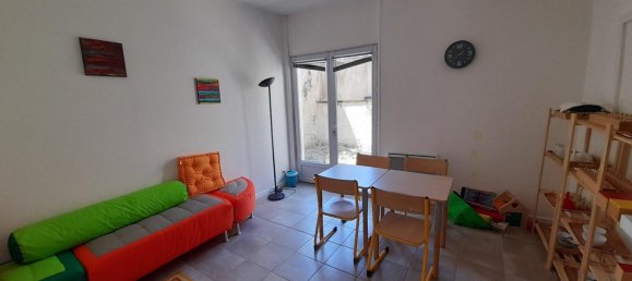 Edificio de 1 dormitorio en Le Blanc, France No. 159377 3