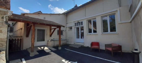 Edificio de 1 dormitorio en Le Blanc, France No. 159377 11