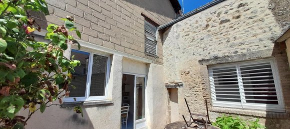 Edificio de 1 dormitorio en Le Blanc, France No. 159377 7