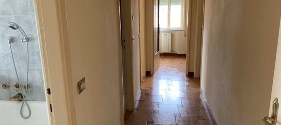 Квартира с 6 комнатами в Масса, Италия № 138141 10