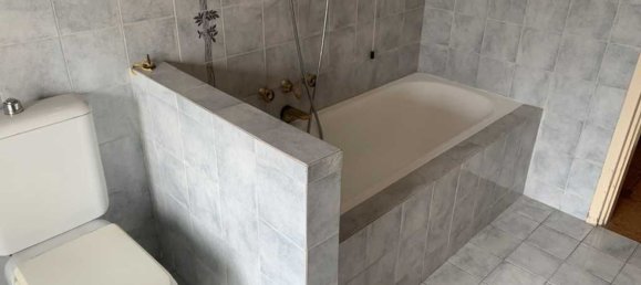 Квартира с 6 комнатами в Масса, Италия № 138141 15