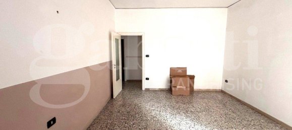 2 bedrooms Apartment in Naples, Italy No. 333810 10