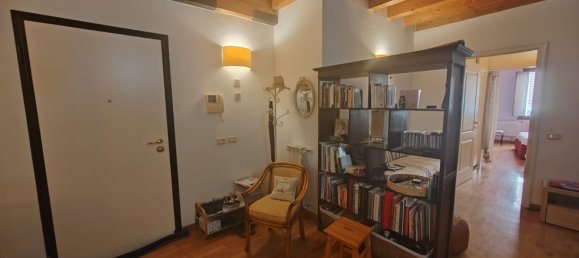 2-salle Appartement à Grosseto, Italy No. 81302 6