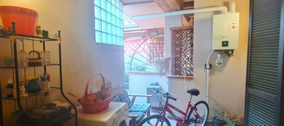 2-salle Appartement à Grosseto, Italy No. 81302 11