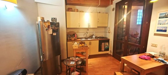 2-salle Appartement à Grosseto, Italy No. 81302 5