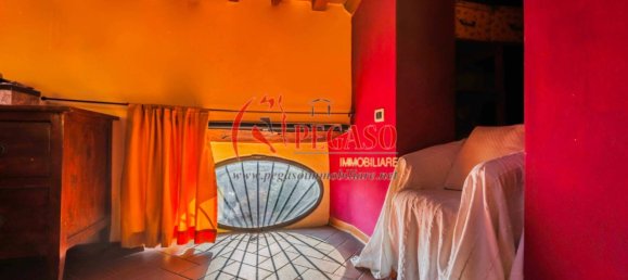 Квартира с 2 спальнями в Пеша, Италия № 349008 32