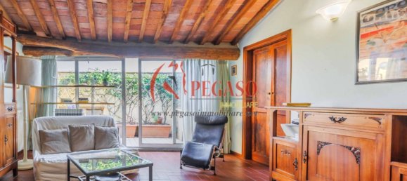 Квартира с 2 спальнями в Пеша, Италия № 349008 17