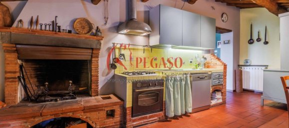 Квартира с 2 спальнями в Пеша, Италия № 349008 14