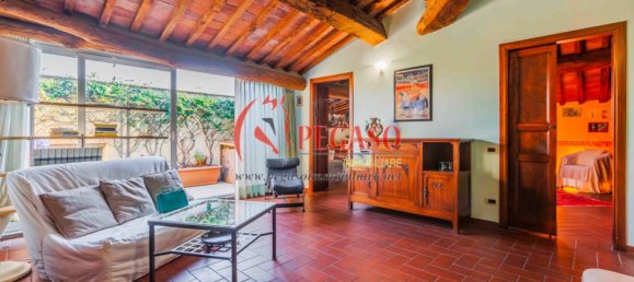 Квартира с 2 спальнями в Пеша, Италия № 349008 18