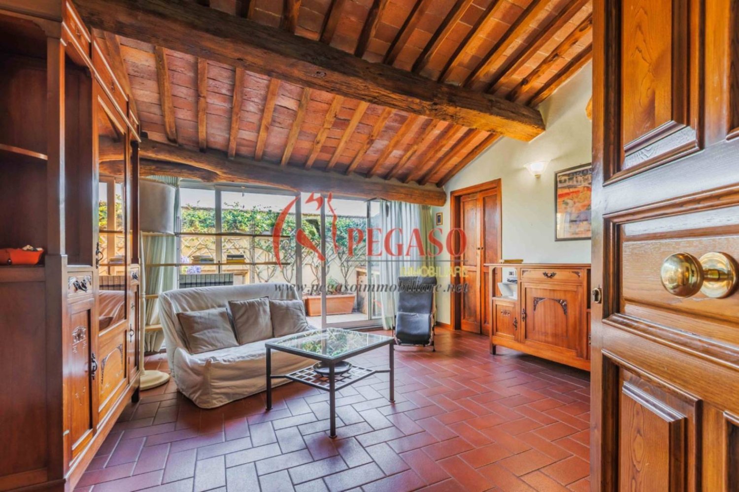 Квартира с 2 спальнями в Пеша, Италия № 349008