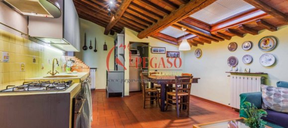 Квартира с 2 спальнями в Пеша, Италия № 349008 11