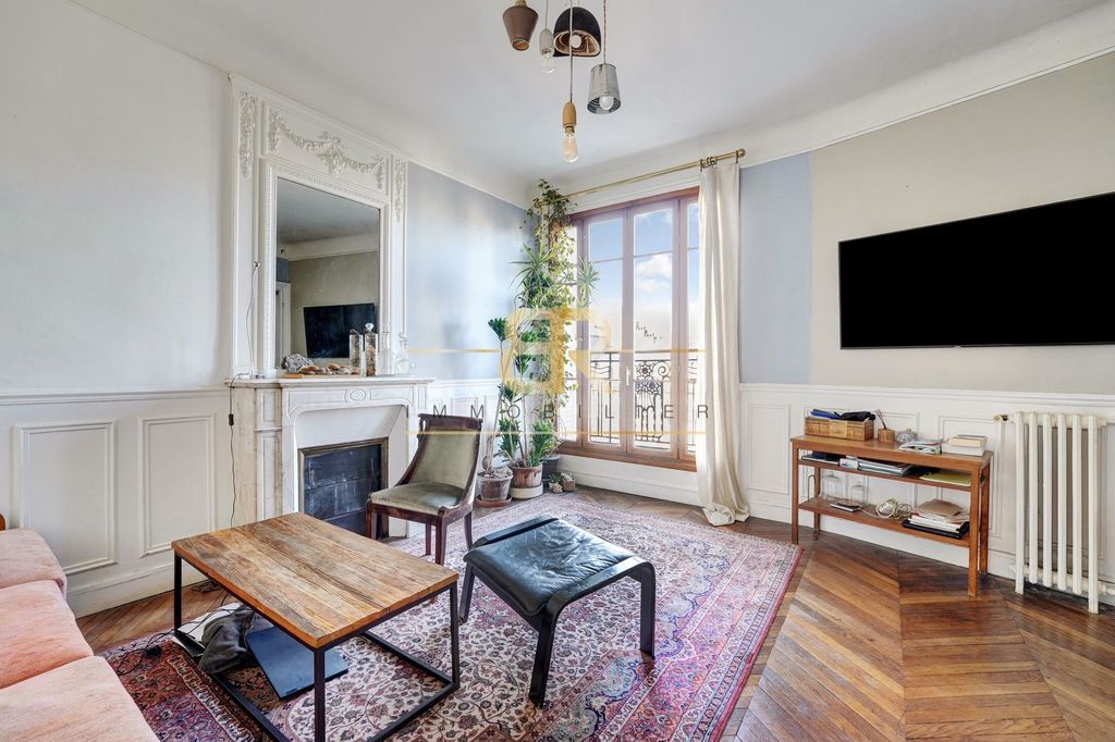2 bedrooms Office in Paris, France No. 147960