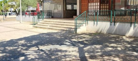 Propriété commerciale à Quarteira, Portugal 17m² No. 41353 10