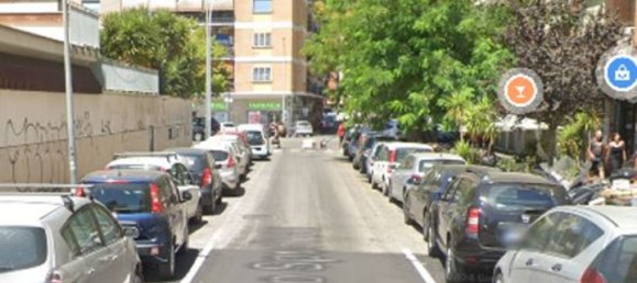 5 rooms Apartment in Rome, Italy No. 193539 12