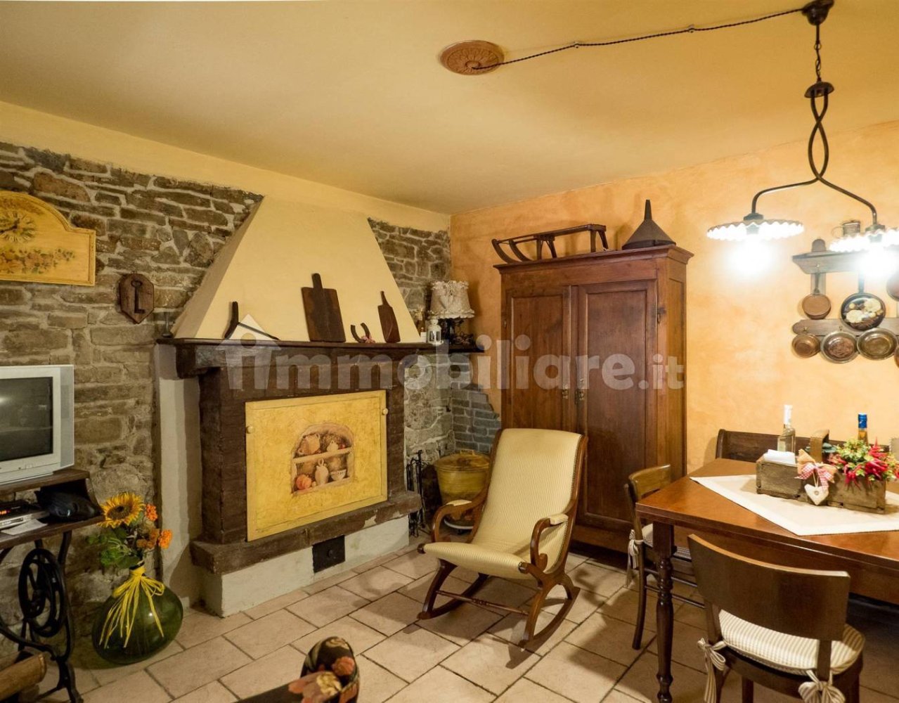 2 bedrooms House in Frassinoro, Italy No. 217098