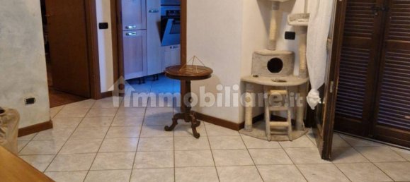 2 Schlafzimmer Wohnung in Mozzate, Italy, Nr. 315431 5