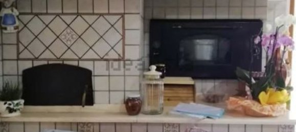 4 rooms Apartment in Rome, Italy No. 12910 16