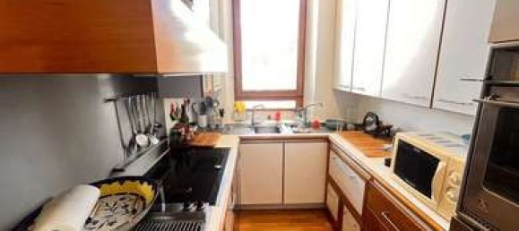 2 rooms Apartment in Rome, Italy No. 14580 10