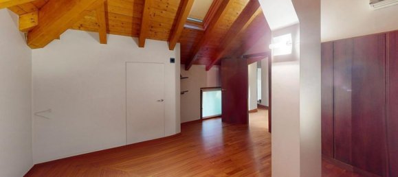 4 Schlafzimmer Villa in Novara, Italy, Nr. 172032 28