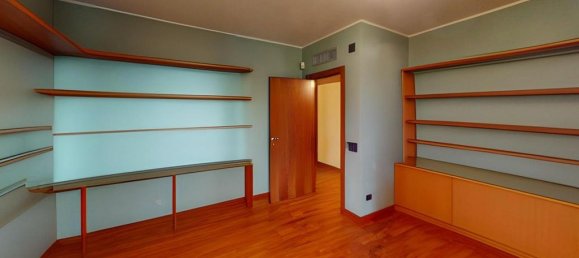 4 Schlafzimmer Villa in Novara, Italy, Nr. 172032 29